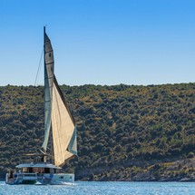 Lagoon 560