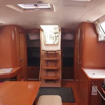 Beneteau Oceanis 43