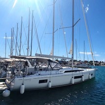 Beneteau Oceanis 51.1