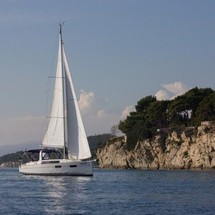 Beneteau Oceanis 35