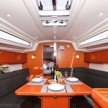 Bavaria CRUISER 34