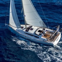 Dufour 360