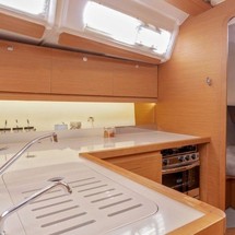 Dufour 390
