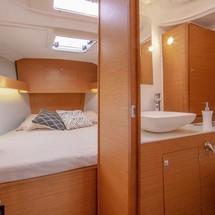 Dufour 390