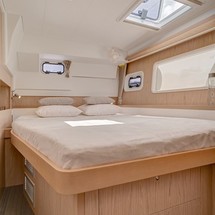 Lagoon 400 S2