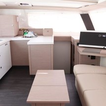Fountaine Pajot Astréa 42