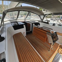 Hanse 418