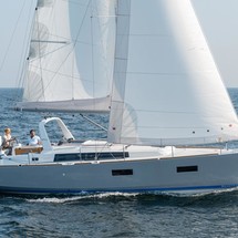 Beneteau Oceanis 38