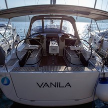Dufour 360