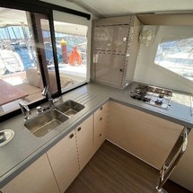 Fountaine Pajot Lucia 40
