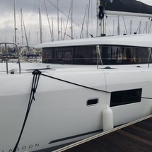 Lagoon 42