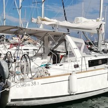 Beneteau Oceanis 38.1
