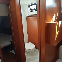 Beneteau Oceanis 38.1