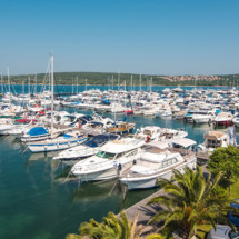 Beneteau Antares 42