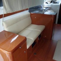 Beneteau Antares 42