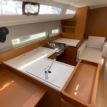 Jeanneau Sun Odyssey 410