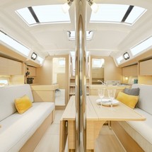 Dufour 360
