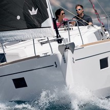 Beneteau Oceanis 38