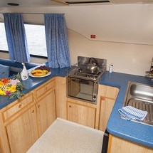 B & b boat builders core sound 17