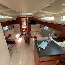 Hanse 418