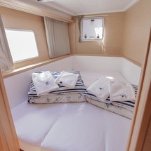 Lagoon 400 S2