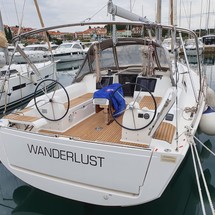 Dufour 382