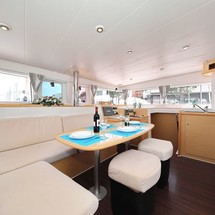 Lagoon 400