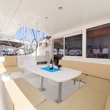 Lagoon 400