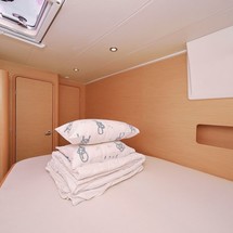 Lagoon 400