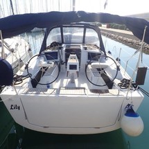 Dufour 360