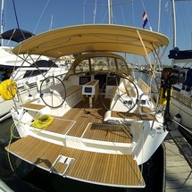Dufour 382