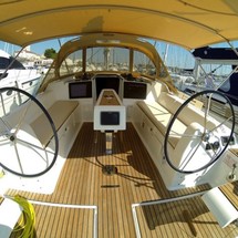 Dufour 382