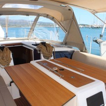 Dufour 390