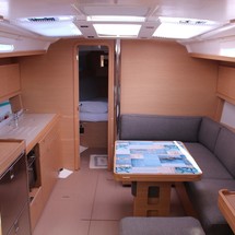 Dufour 390