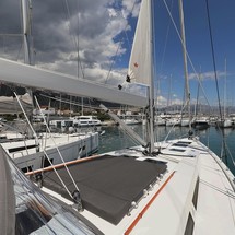 Hanse 548