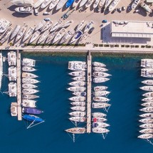 Fountaine Pajot Lucia 40
