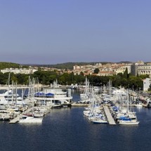 Beneteau Oceanis 46