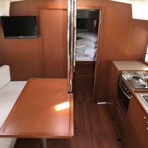 Beneteau Oceanis 38
