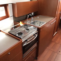 Beneteau Oceanis 38