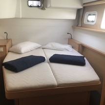 Lagoon 450 F