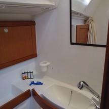 Beneteau Oceanis 43