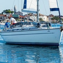 Bavaria 44