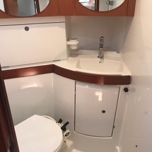 Beneteau Oceanis 43