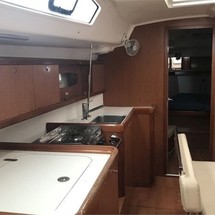 Beneteau Oceanis 43