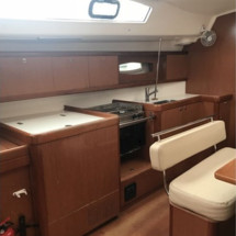 Beneteau Oceanis 43