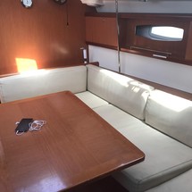 Beneteau Oceanis 43
