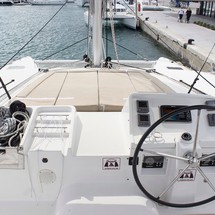 Lagoon 450 F