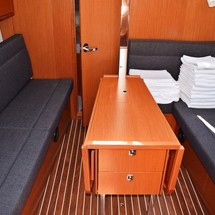 Bavaria CRUISER 34