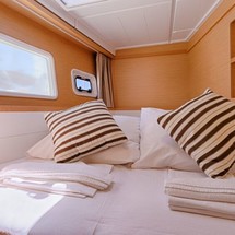 Lagoon 39