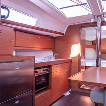 Dufour 382
